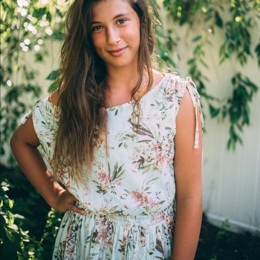 Women’s dress